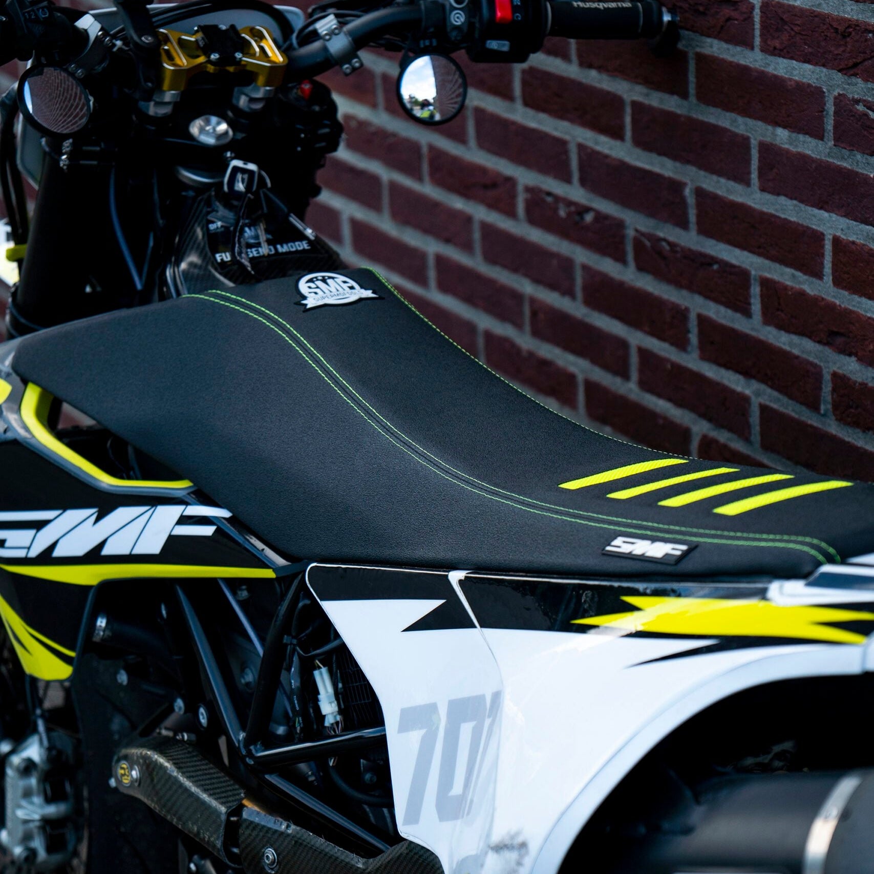 Husqvarna 701 seatcover – Supermofools
