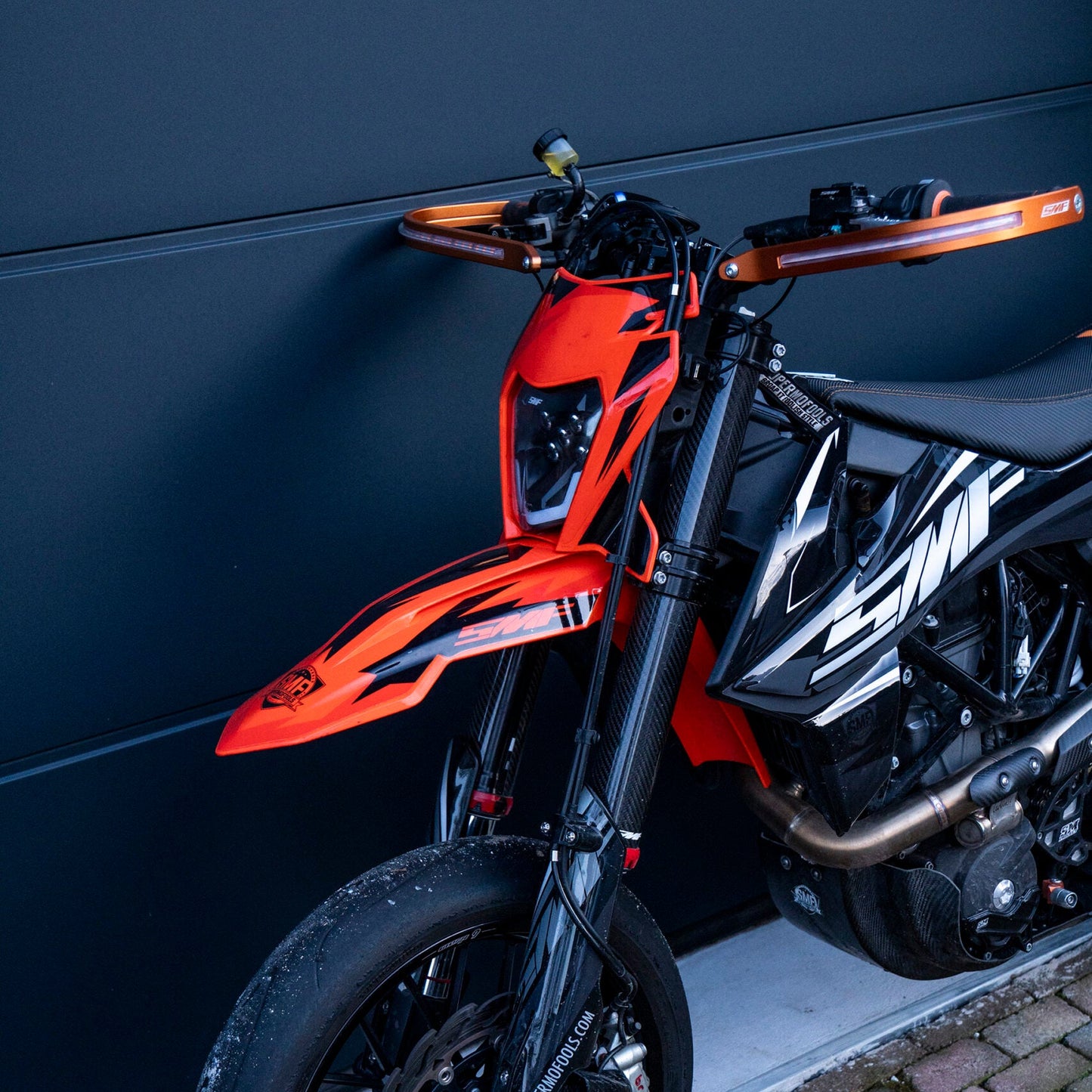 Handguards with integrated indicators