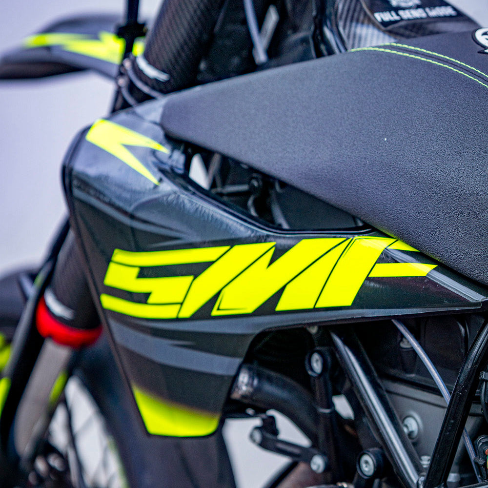 Husqvarna 701 - Fluo Graphics kit #5