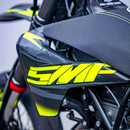 Husqvarna 701 - Fluo Graphics kit #5