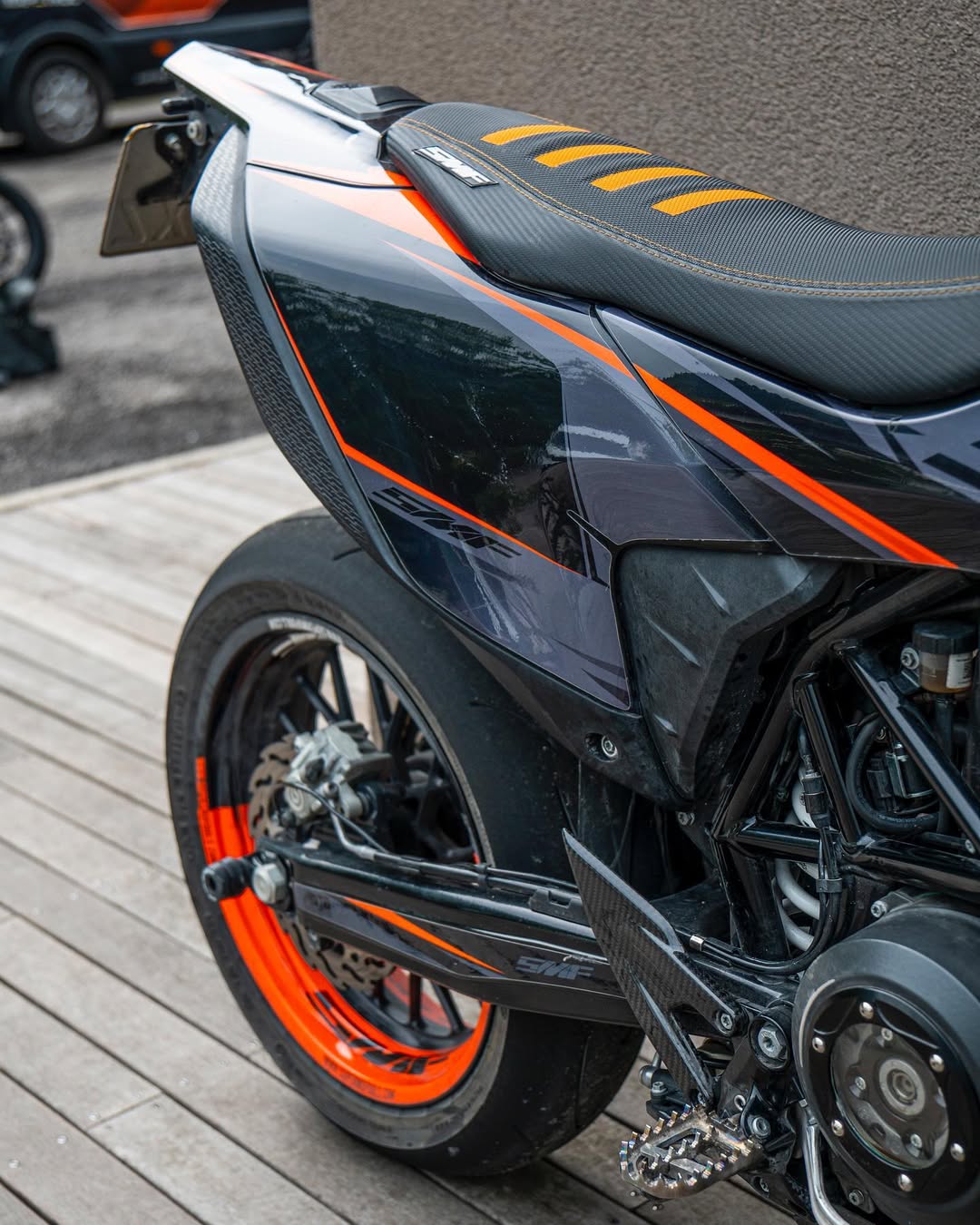 KTM 690 SMC-R - Graphics kit #8