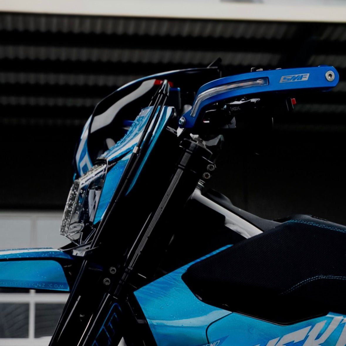 Handguards with integrated indicators