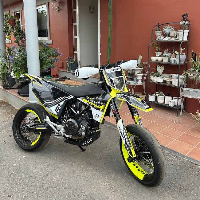 Husqvarna 701 - Graphics kit #2