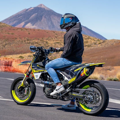 Husqvarna 701 - Graphics kit #2